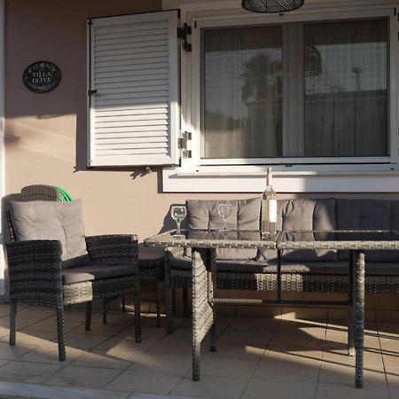 The Olive Grove Villa Planos  Bagian luar foto