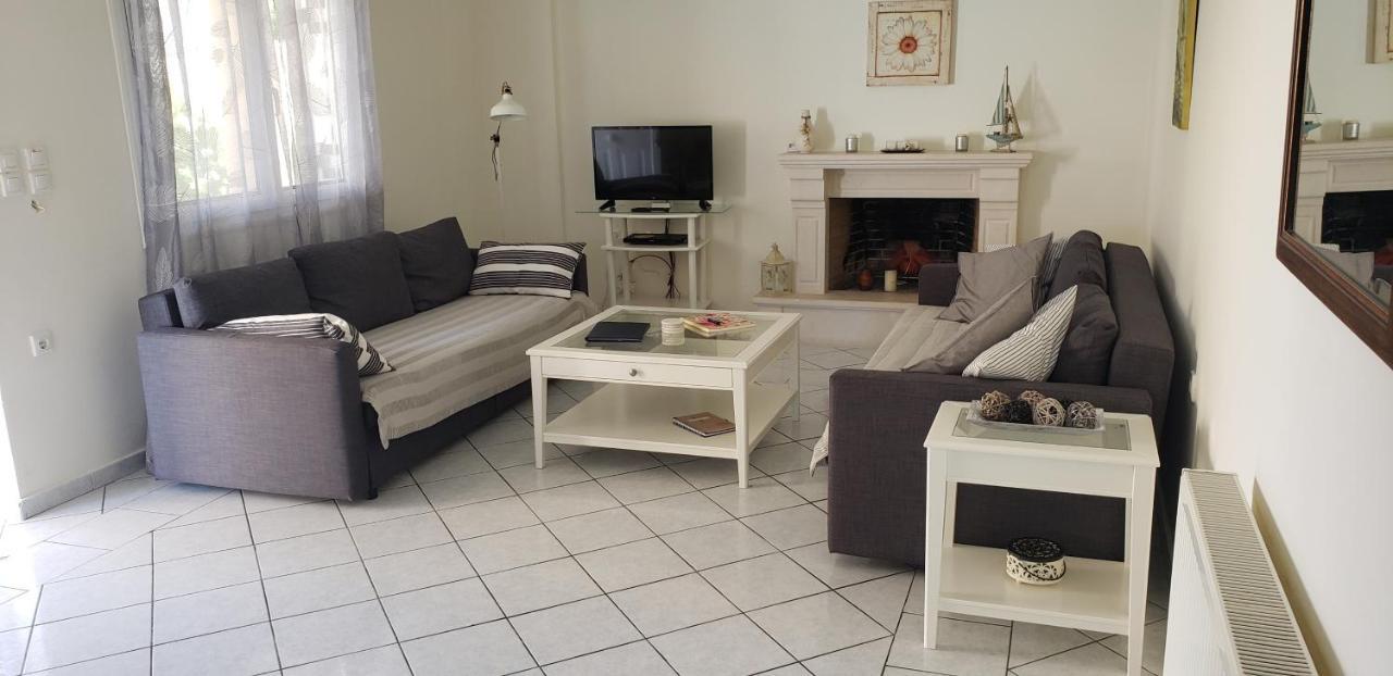 The Olive Grove Villa Planos  Bagian luar foto